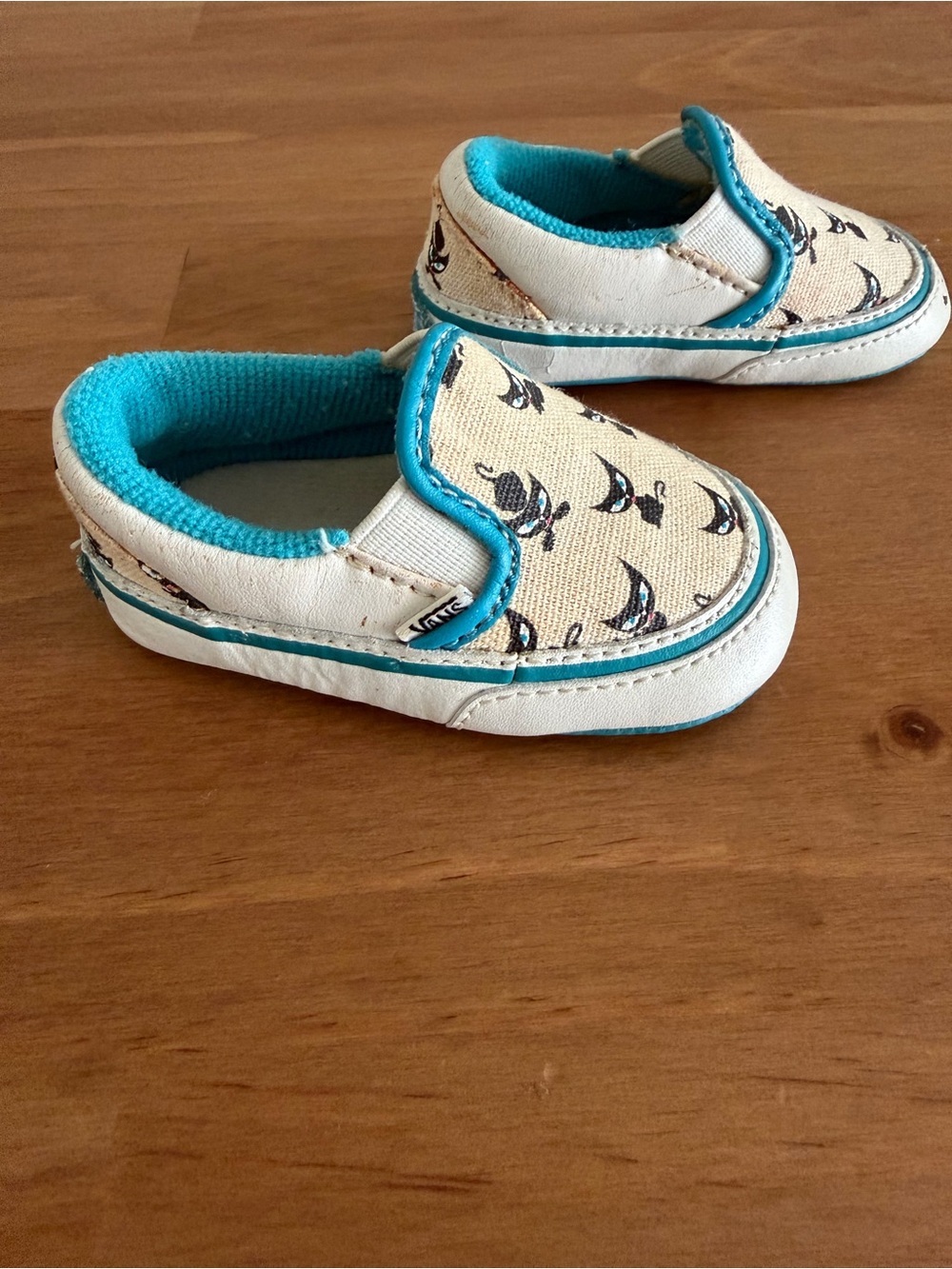 Vans Kids Slip-On Sneakers with Black Cat Print and Teal Trim Size 1 Baby - Picture 2 of 7